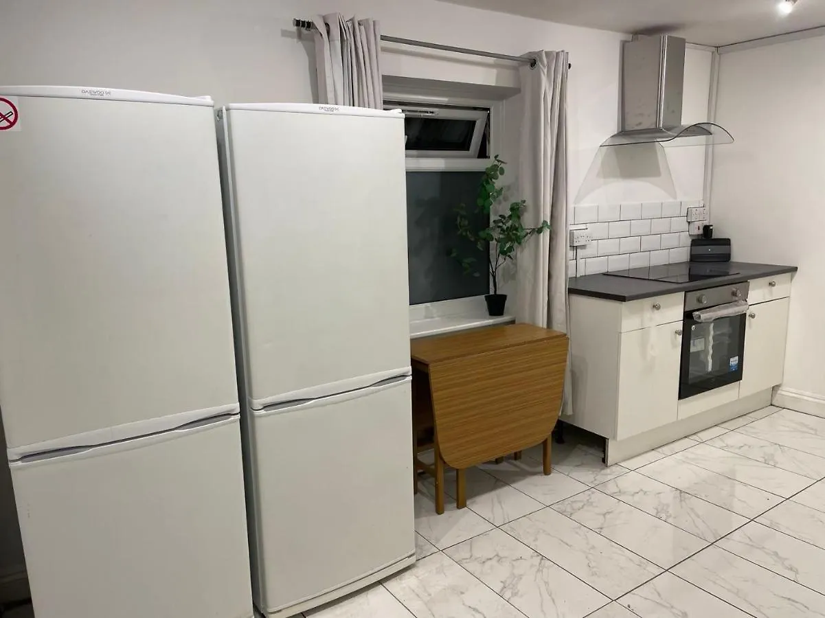 Homestay Canary Wharf Balcony Suite London